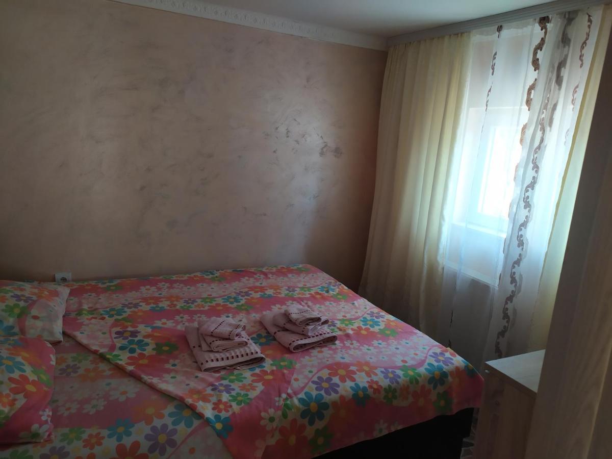 Monoliza Appartement Utjeha Buitenkant foto