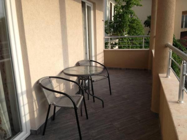 Monoliza Appartement Utjeha Buitenkant foto